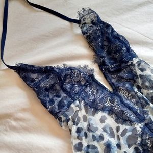 VS lace lingerie XS